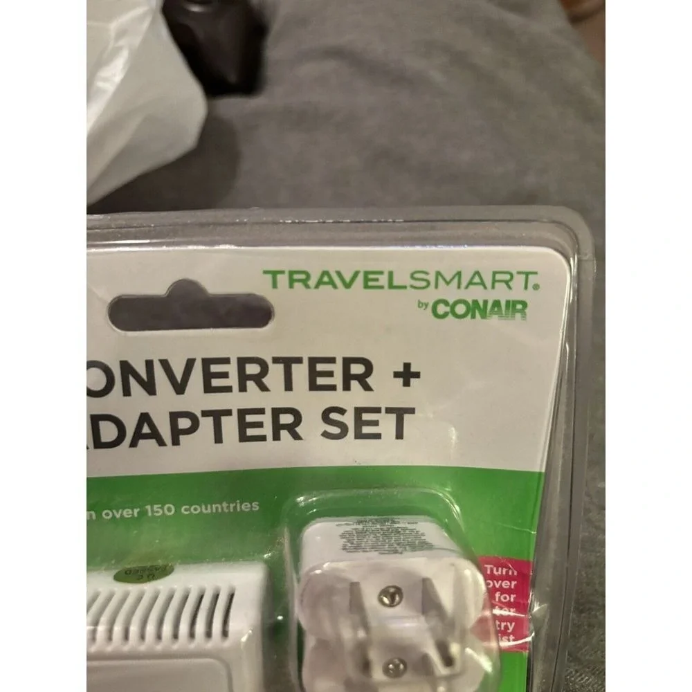CONAIR Travel Smart 1875 Watt International‎ Converter Set TS702CRR - New in Box